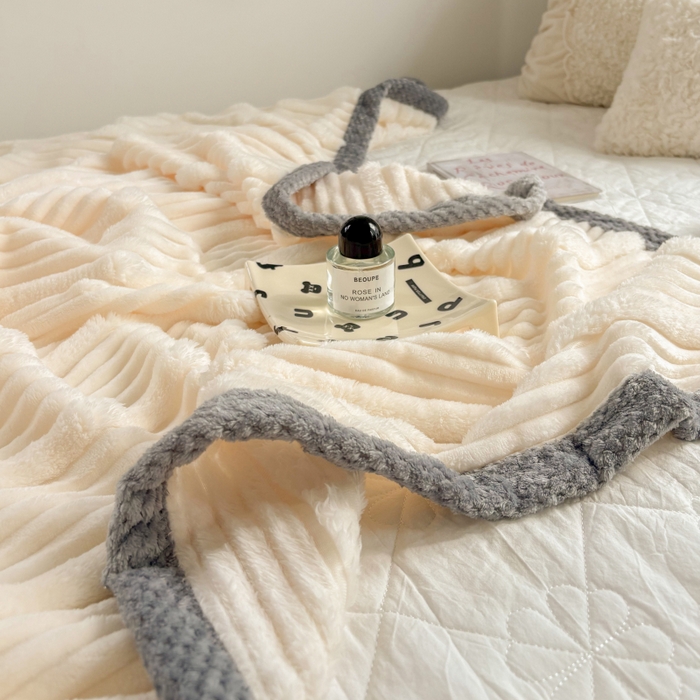 91家纺网 家纺一手货源 找家纺 （总）潮邦创意家居2025新款云朵绒灰边舒绵云朵毯