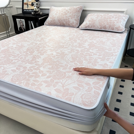 2025新款牛奶丝提花凉感凉席系列床笠款 情意浓粉床笠款