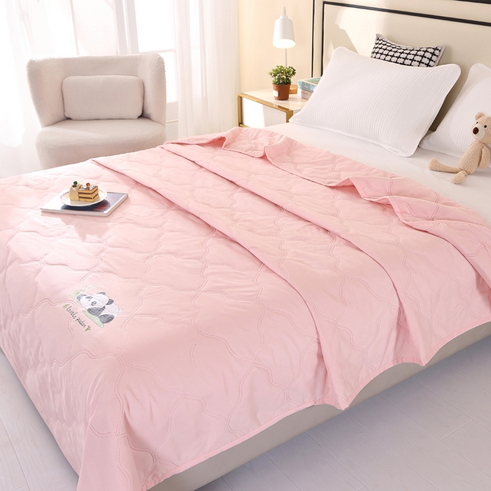 91家纺网 家纺一手货源 找家纺 爱洛家纺 2025新款熊猫超声波夏凉被被子被芯 熊猫粉-夏被