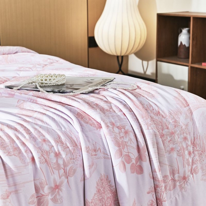 91家纺网 家纺一手货源 找家纺 佳居缘 2025新款A类冰氨双面数码印花凉感夏被 繁花-粉