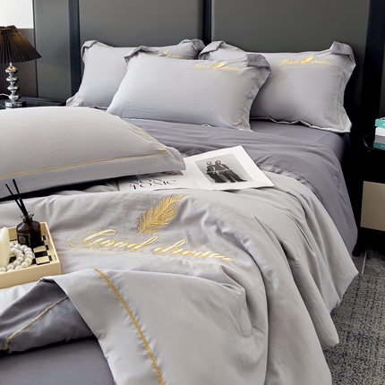 91家纺网 家纺一手货源 找家纺 （总）灰鲸 2025春夏新款轻奢轻羽刺绣水洗棉夏被四件套系列