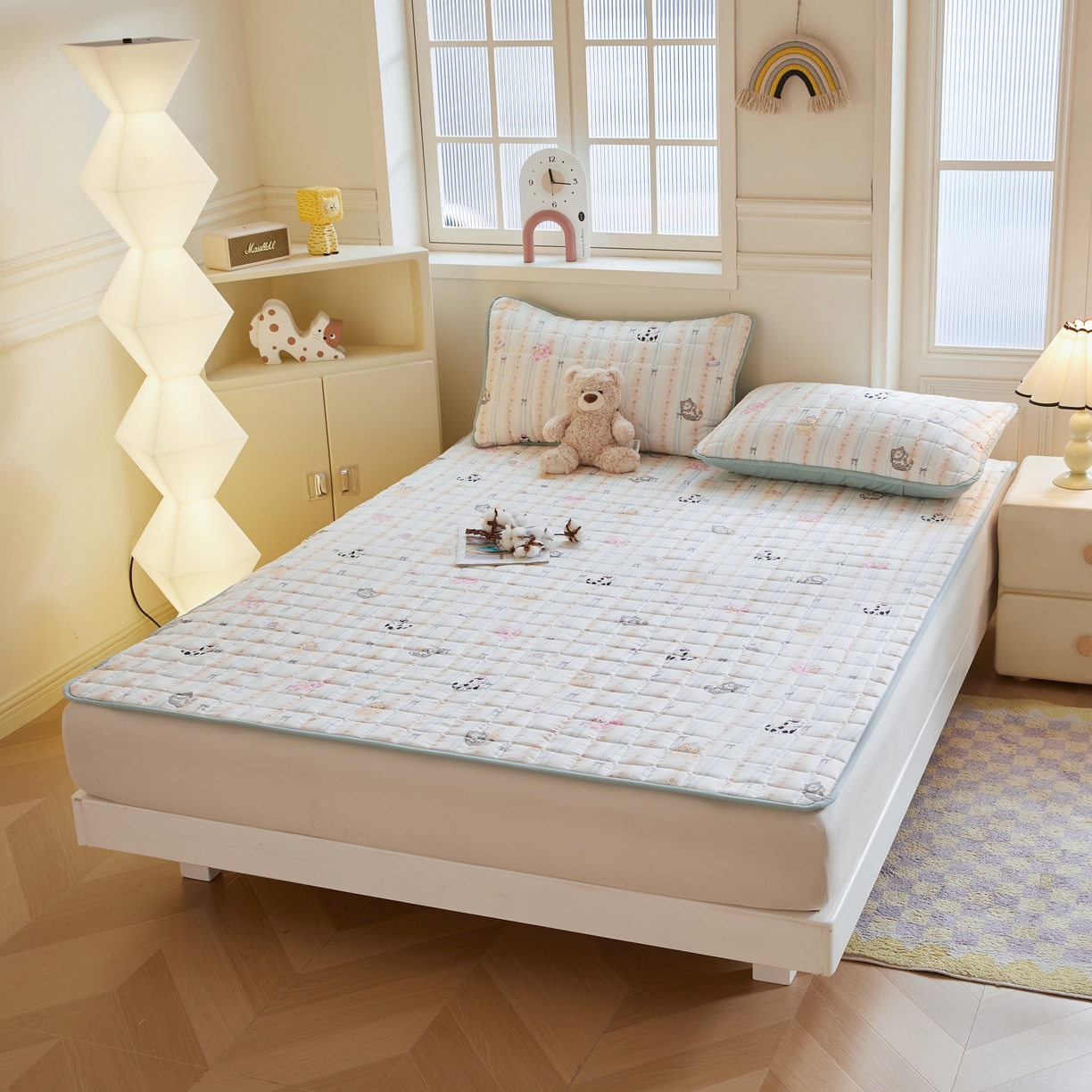 91家纺网 家纺一手货源 找家纺 魅图家纺 2025新款A类云朵棉抗菌棉花床护垫 田园猫咪