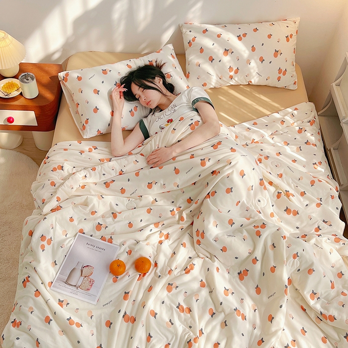 91家纺网 家纺一手货源 找家纺 简爱 2025新款A类针织棉大豆纤维夏被 橙心如意