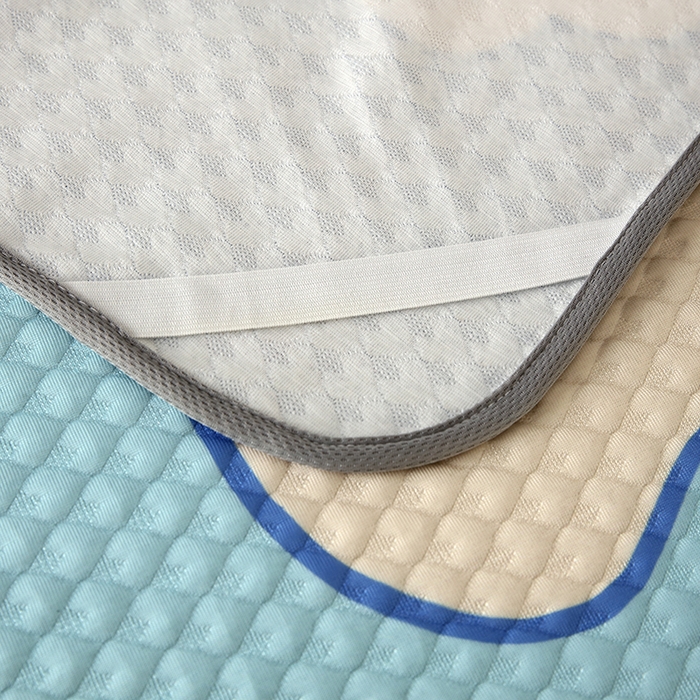 91家纺网 家纺一手货源 找家纺 沁童儿童用品店 2025新款儿童冰豆豆凉席两件套 彩虹星星