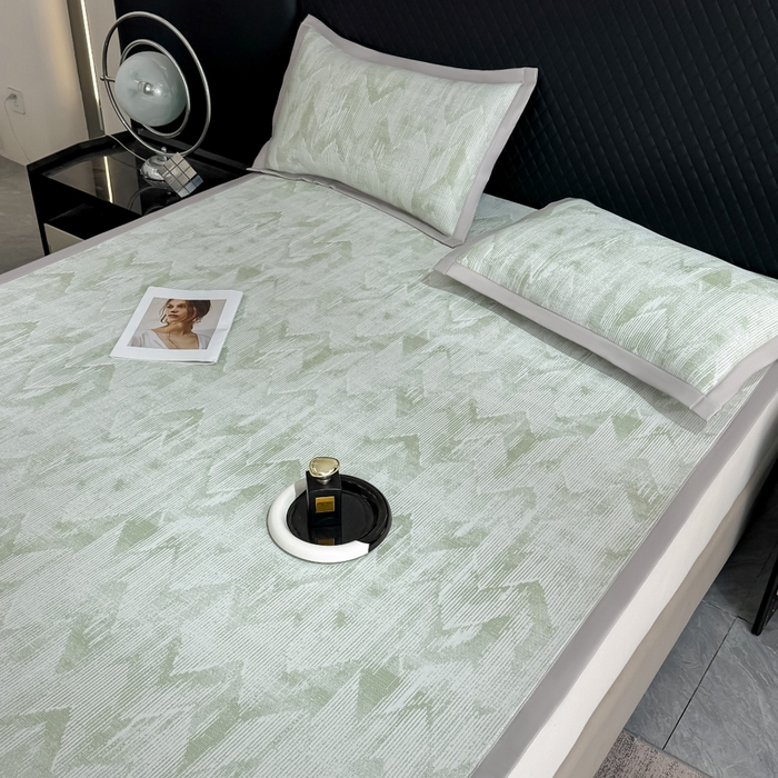 91家纺网 家纺一手货源 找家纺 小萌虎 小萌虎 2025新款PE高分子乙纶提花凉感凉席床席款床笠款 山溪-绿（床席款）