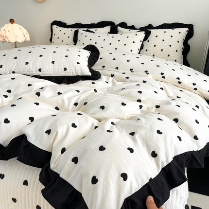 91家纺网 家纺一手货源 找家纺 （总）亿品家纺 2025新款亲肤舒适黑花边床盖四件套