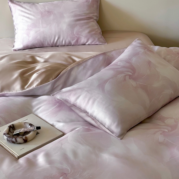 91家纺网 家纺一手货源 找家纺 沐晴家纺 2025春夏新款纯色数码印花60兰精天丝四件套 莫斯-紫