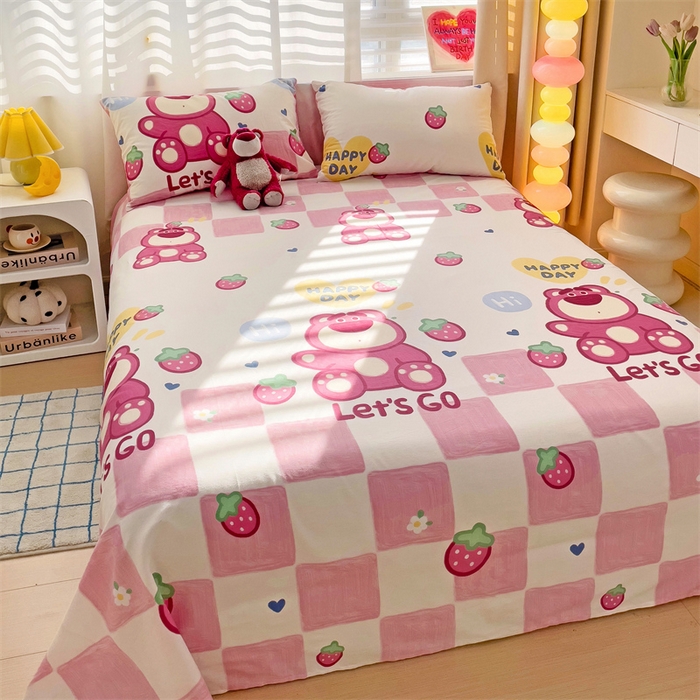 91家纺网 家纺一手货源 找家纺 名兮家居 2025新款全棉纯棉经典小版奥特曼三丽鸥床单【含防伪标】 宝宝草莓熊