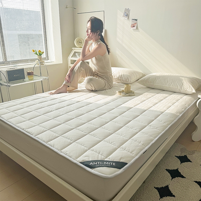 91家纺网 家纺一手货源 找家纺 丽诺床垫 2025新款全棉防螨两用床褥全系列 全棉抗菌两用床褥-白色