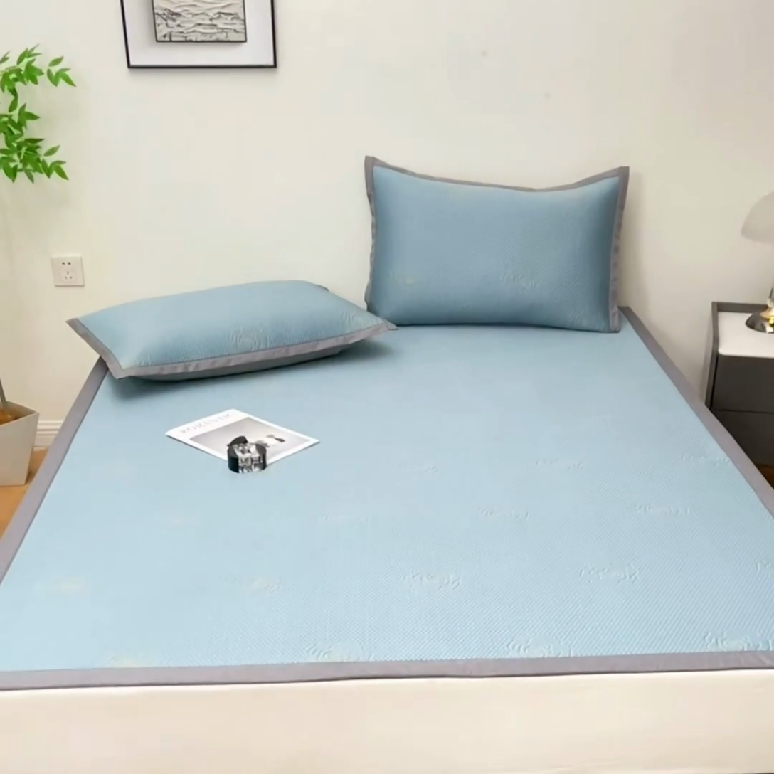 91家纺网 家纺一手货源 找家纺 2025新款山茶花系列冰豆豆凉席 山茶花床席款-蓝