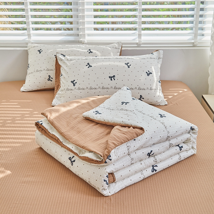 91家纺网 家纺一手货源 找家纺 迪乐妮 2025新款彩竺棉夏被四件套 爱心碟