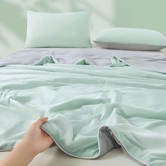 91家纺网 家纺一手货源 找家纺 迪乐妮 2025新款云母凉感夏凉被 丹青绿