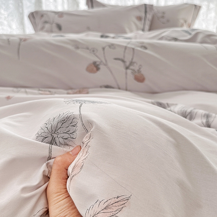 91家纺网 家纺一手货源 找家纺 锦罗绣 2025新款全棉13376印花套件单品单被套 小思绪-粉