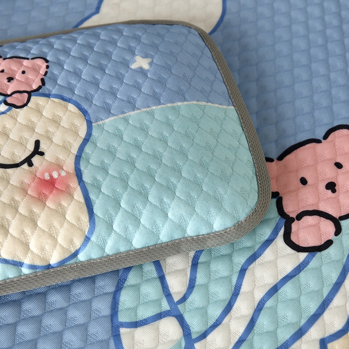 91家纺网 家纺一手货源 找家纺 沁童儿童用品店 2025新款儿童冰豆豆凉席两件套 彩虹星星