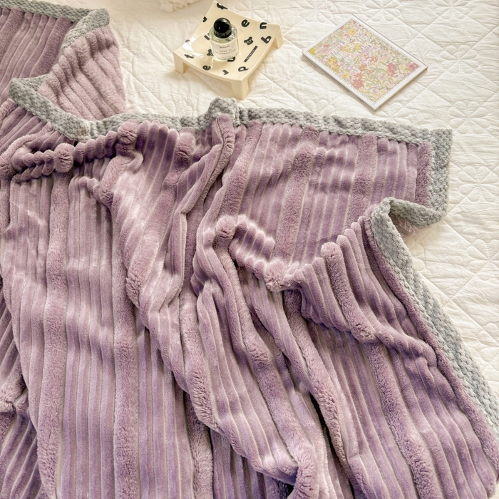 91家纺网 家纺一手货源 找家纺 潮邦创意家居2025新款云朵绒灰边舒绵云朵毯 灰边舒绵云朵毯-紫色