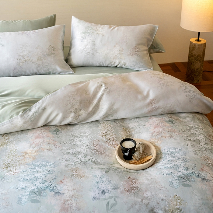 91家纺网 家纺一手货源 找家纺 沐晴家纺 2025春夏新款纯色数码印花60兰精天丝四件套 栖舟-绿