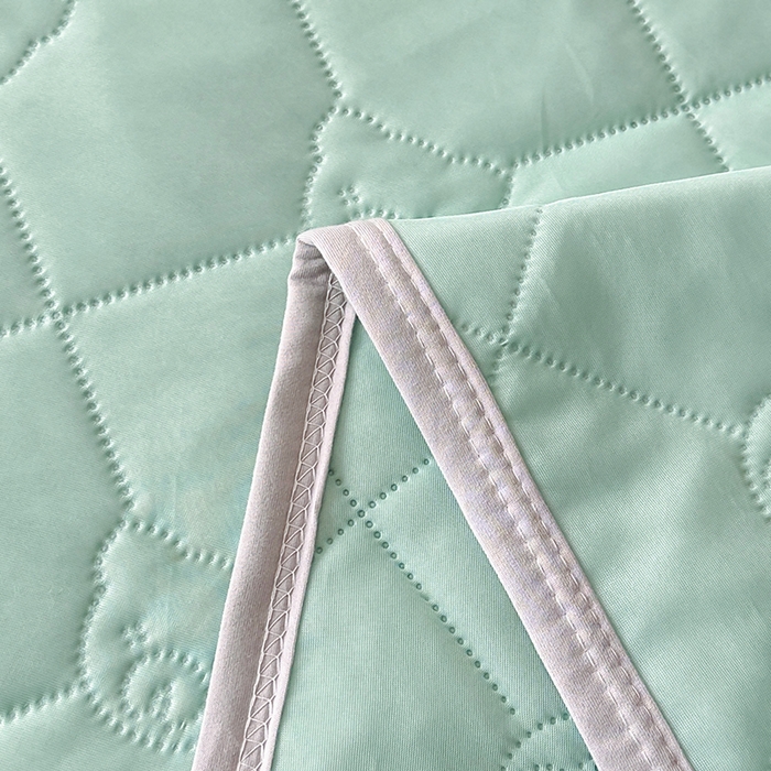 91家纺网 家纺一手货源 找家纺 爱洛家纺 2025新款A类凉感丝夏被被子被芯 清新绿