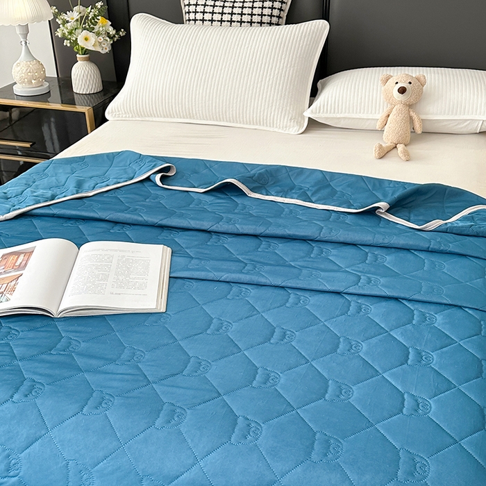 91家纺网 家纺一手货源 找家纺 爱洛家纺 2025新款A类凉感丝夏被被子被芯 梦幻蓝