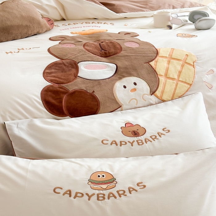 91家纺网 家纺一手货源 找家纺 朗莎家纺 2025新款40支全棉水洗五件套 卡皮巴拉