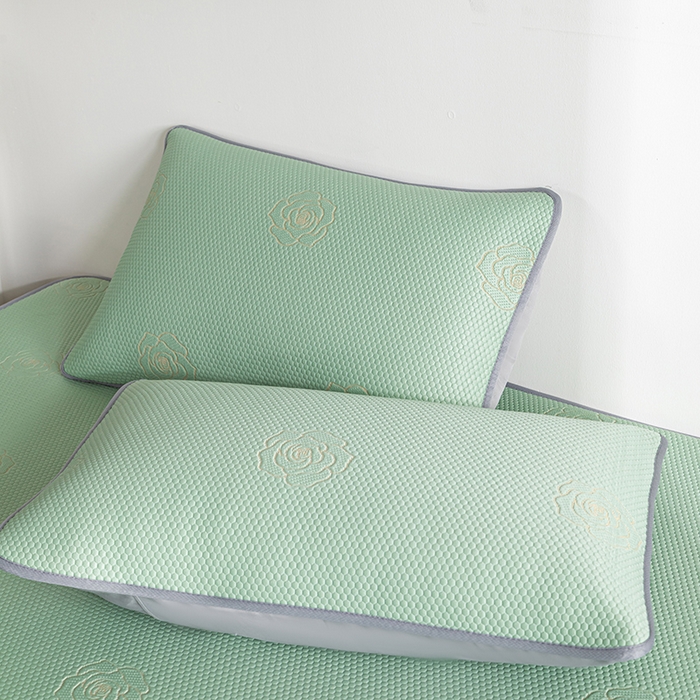 91家纺网 家纺一手货源 找家纺 2025新款山茶花系列冰豆豆凉席 山茶花床笠款-绿