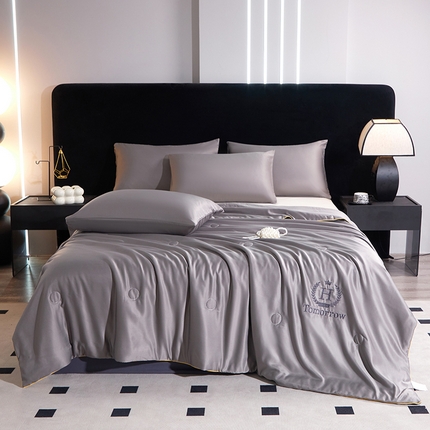 91家纺网 家纺一手货源 找家纺 （总）禧缘家纺 2025新款水洗真丝绣花夏被