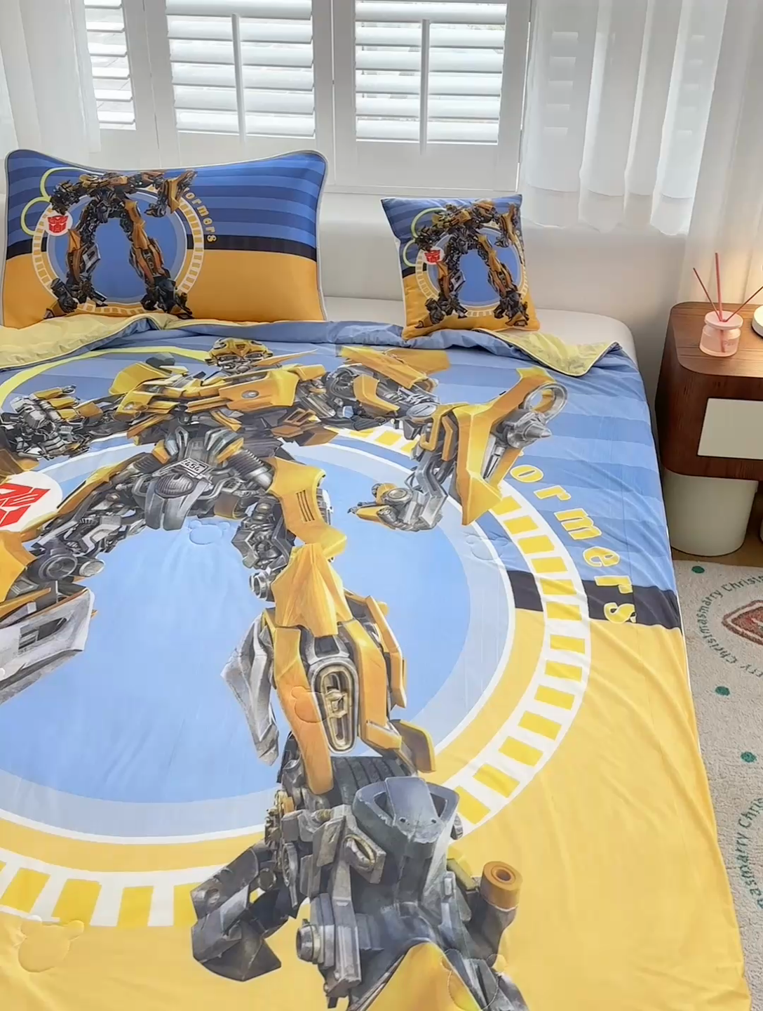 91家纺网 家纺一手货源 找家纺 ds生活馆 2025新款A类大版卡通凉感丝夏被 大黄蜂