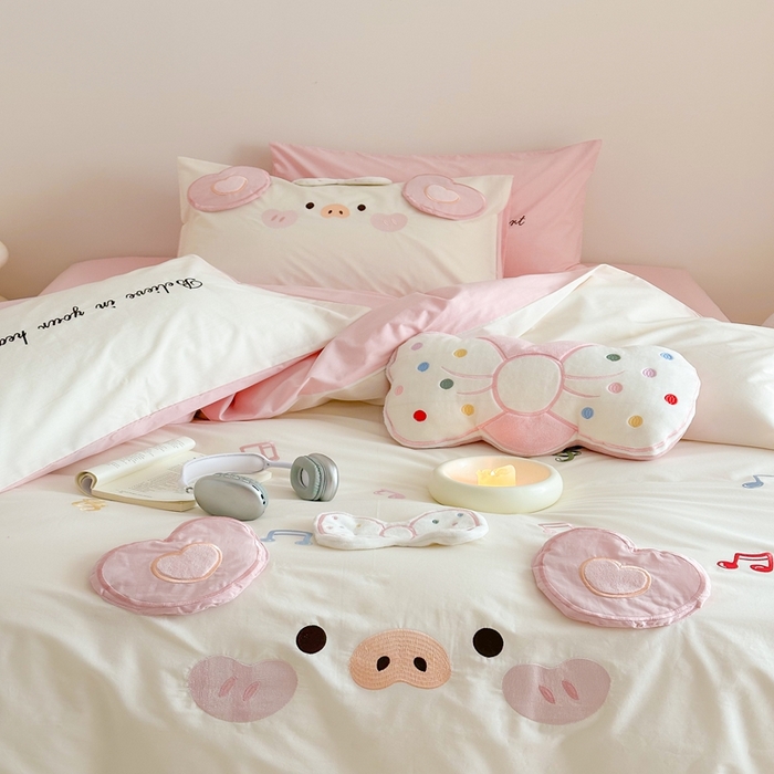 91家纺网 家纺一手货源 找家纺 朗莎家纺 2025新款40支全棉水洗五件套 快乐小猪