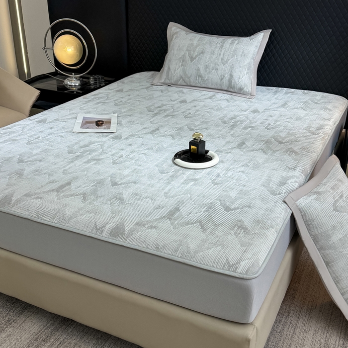 91家纺网 家纺一手货源 找家纺 999家纺 2025新款高端轻奢PE中分子凉感大提花凉席软席 山溪-灰（床笠款）