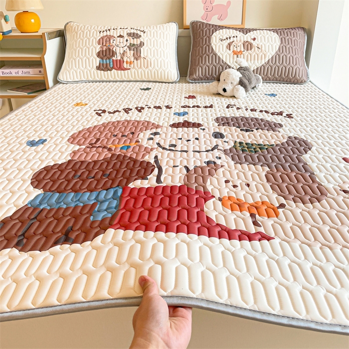 91家纺网 家纺一手货源 找家纺 布卢姆床垫 2025新款A类大版数码凉感丝乳胶凉席 狗狗乐园