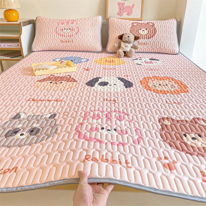 91家纺网 家纺一手货源 找家纺 布卢姆床垫 2025新款A类大版数码凉感丝乳胶凉席 动物伙伴