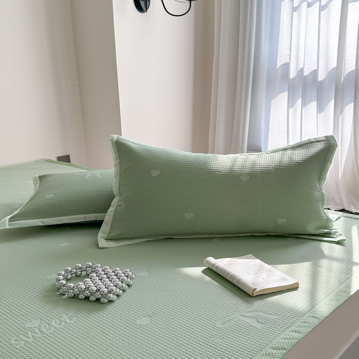 91家纺网 家纺一手货源 找家纺 2025新款夏季3D清凉感纯色凉豆豆系列凉席床笠 绿色