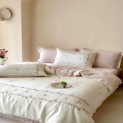 91家纺网 家纺一手货源 找家纺 （总）佳汐蓝家纺 2025新款春夏新品TENCEL兰精天丝四件套绣花系列