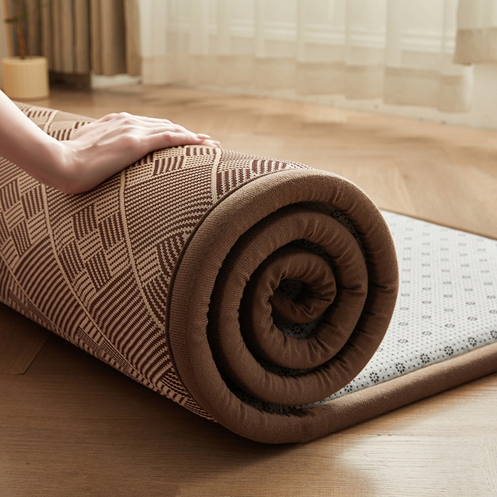 91家纺网 家纺一手货源 找家纺 迪乐妮 2025新款抑菌冰丝地垫床垫爬爬垫-小床图 抑菌冰丝垫九宫格-咖