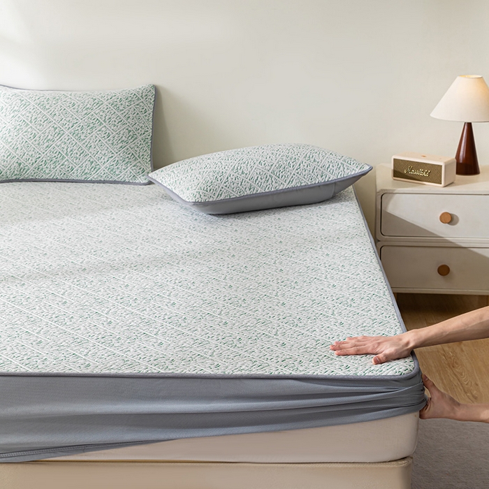 91家纺网 家纺一手货源 找家纺 鑫姿席业 2025新款A类凉感冰豆豆席 雅致床笠款-冰豆绿