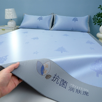 91家纺网 家纺一手货源 找家纺 玖明家纺 2025新款精品凉席净味抗菌凉感冰丝席 梦幻森林-兰
