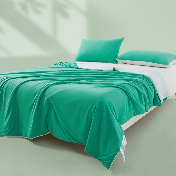 91家纺网 家纺一手货源 找家纺 迪乐妮 2025新款云母凉感夏凉被 西瓜绿