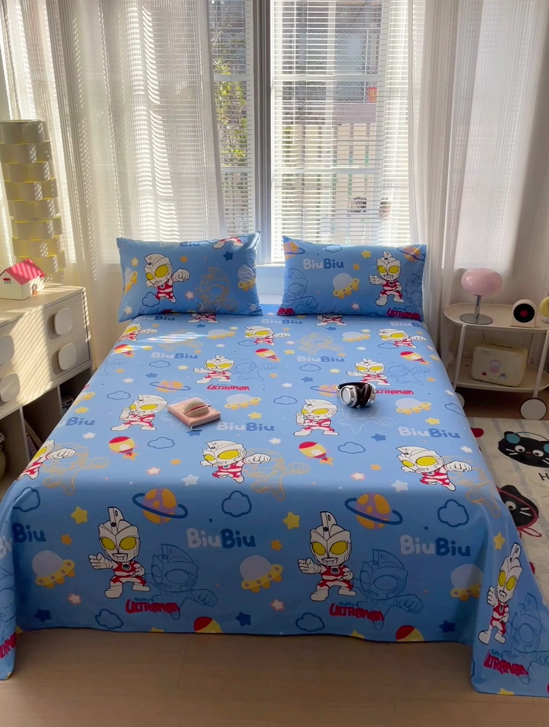 91家纺网 家纺一手货源 找家纺 （总）名兮家居 2025新款全棉纯棉经典小版奥特曼三丽鸥床单【含防伪标】