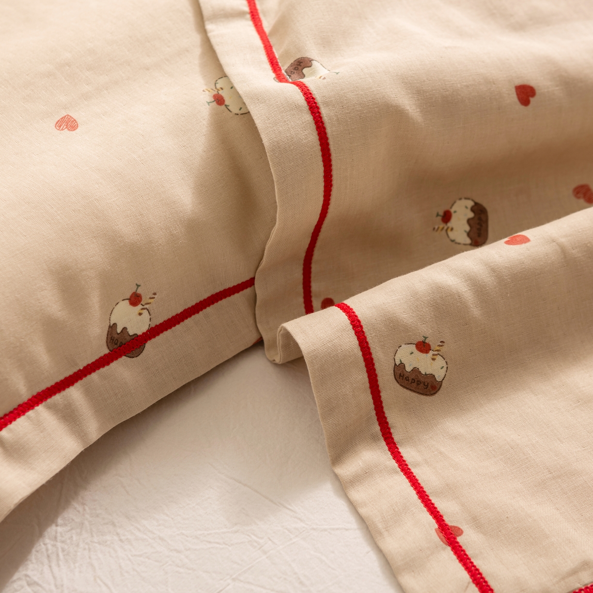 91家纺网 家纺一手货源 找家纺 萌番宝 2025新款A类全棉纯棉水洗双层纱卡通儿童单枕套信封枕单枕套 枕套单件 小蛋糕