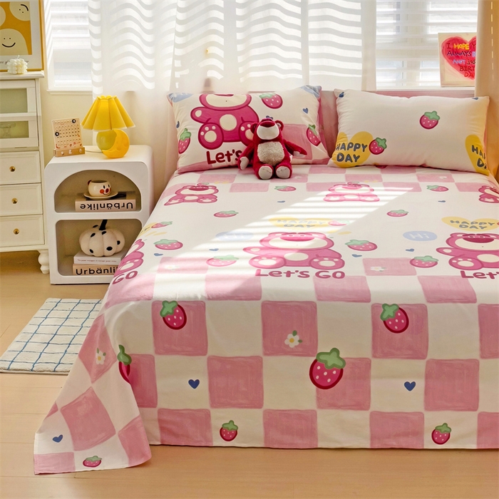 91家纺网 家纺一手货源 找家纺 名兮家居 2025新款全棉纯棉经典小版奥特曼三丽鸥床单【含防伪标】 宝宝草莓熊