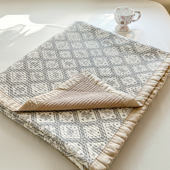 91家纺网 家纺一手货源 找家纺 （总）亿可芯 2025新款天丝莫代尔印花床盖