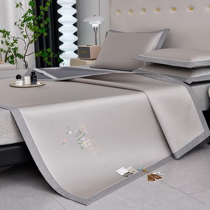 小牛席业 2025新款花漾芯语绣花凉感冰丝席系列 香槟