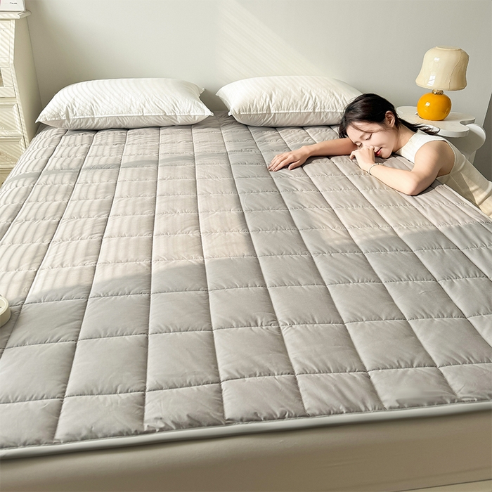 91家纺网 家纺一手货源 找家纺 丽诺床垫 2025新款全棉防螨两用床褥全系列 全棉抗菌两用床褥-灰色