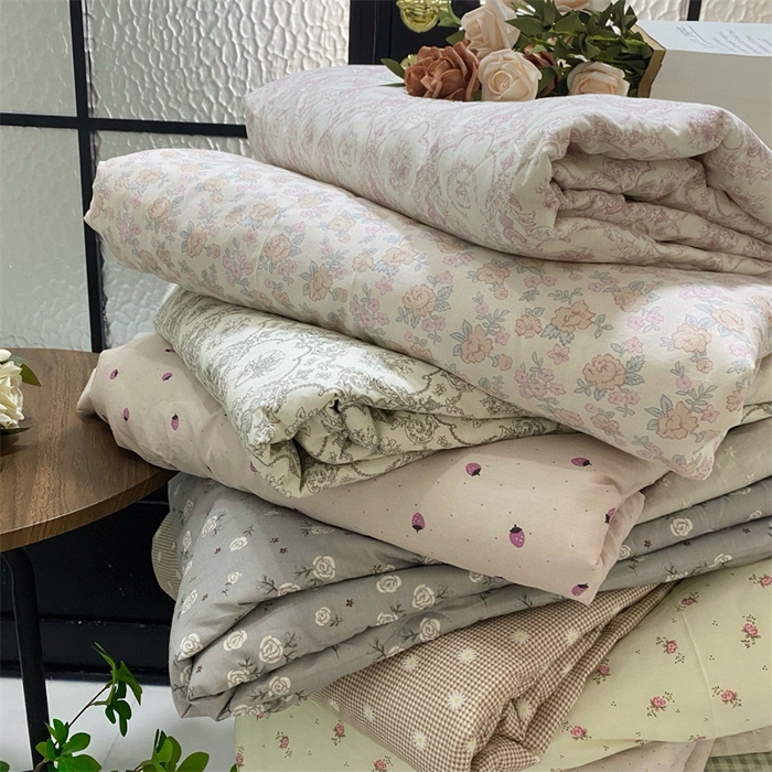 91家纺网 家纺一手货源 找家纺 奈萝家纺 奈萝2025新款全棉13372法式花边纯棉夏被春秋被 格子雏菊