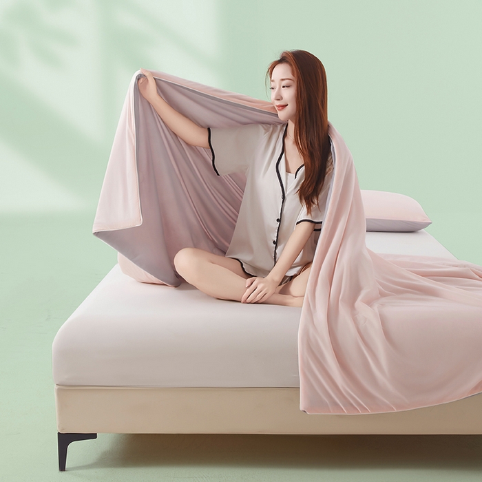 91家纺网 家纺一手货源 找家纺 迪乐妮 2025新款云母凉感夏凉被 奶茶粉