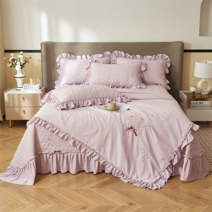 91家纺网 家纺一手货源 找家纺 恒爱家纺 2025新款A类情缘多功能床盖四件套 优雅紫