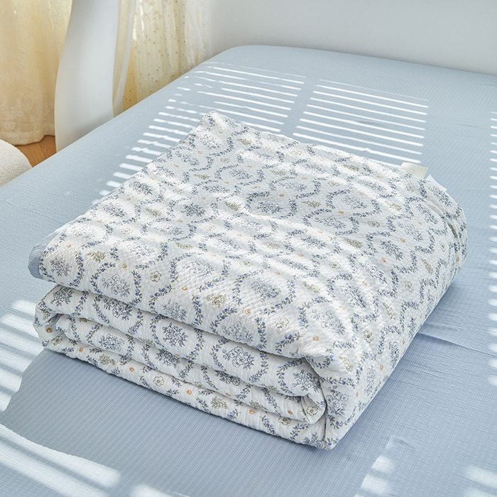 91家纺网 家纺一手货源 找家纺 迪乐妮 2025新款彩竺棉夏被四件套 夕蓝