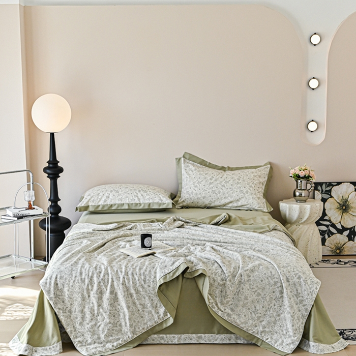 91家纺网 家纺一手货源 找家纺 佳居缘 2025新款天丝棉大豆印花夏被四件套 墨花