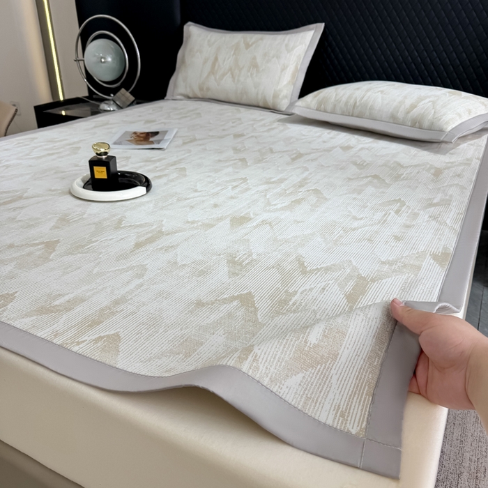 91家纺网 家纺一手货源 找家纺 小萌虎 小萌虎 2025新款PE高分子乙纶提花凉感凉席床席款床笠款 山溪-咖（床席款）