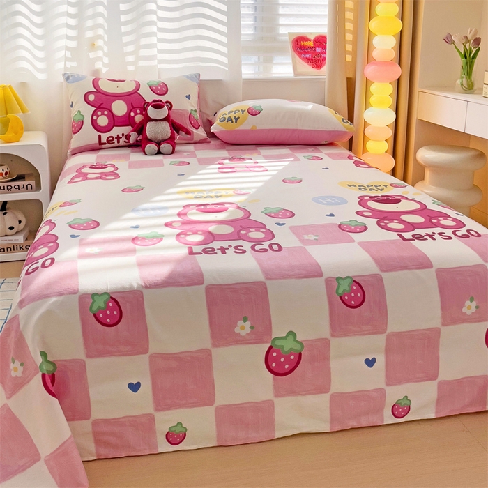 91家纺网 家纺一手货源 找家纺 名兮家居 2025新款全棉纯棉经典小版奥特曼三丽鸥床单【含防伪标】 宝宝草莓熊