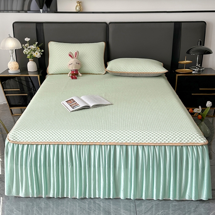 91家纺网 家纺一手货源 找家纺 爱洛家纺 2025新款凉感丝豆豆床裙席 水绿~豆豆